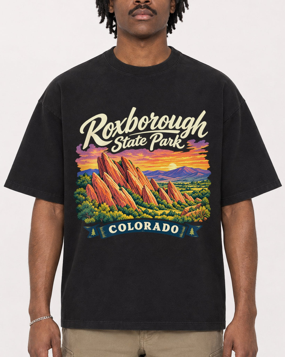 Mockup Boxy Heavyweight Tee Black male close-up 04