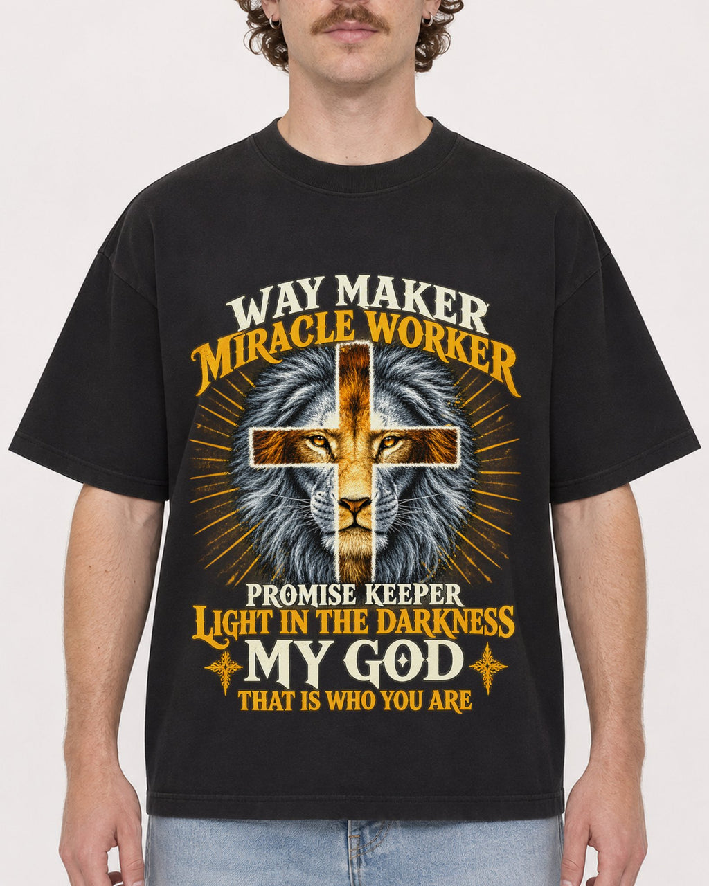 Mockup Boxy Heavyweight Tee Black male close-up 09