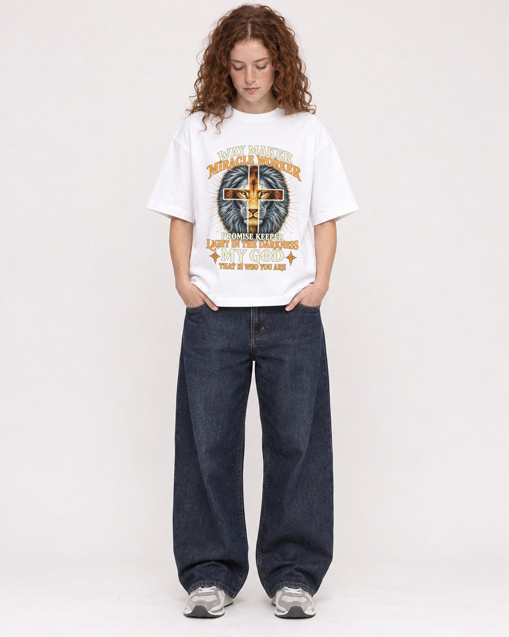 Mockup Boxy Heavyweight Tee White female full-body 09