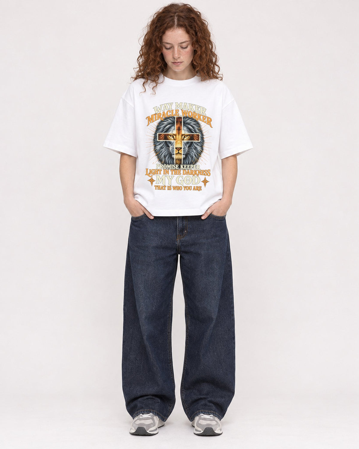 Mockup Boxy Heavyweight Tee White female full-body 09