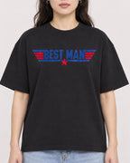 Mockup Boxy Heavyweight Tee Black female close-up 03