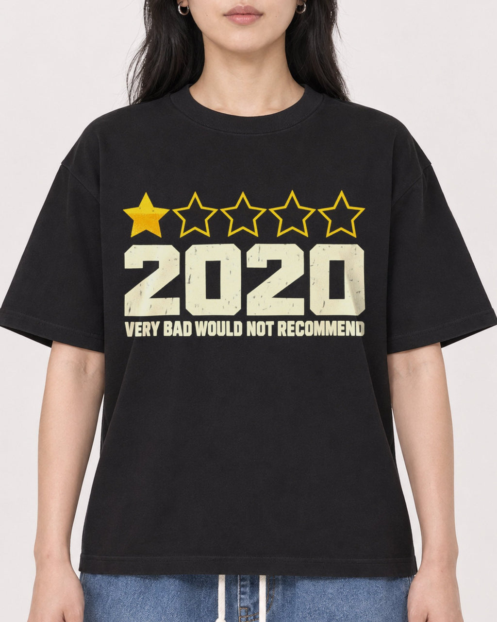 Mockup Boxy Heavyweight Tee Black female close-up 13