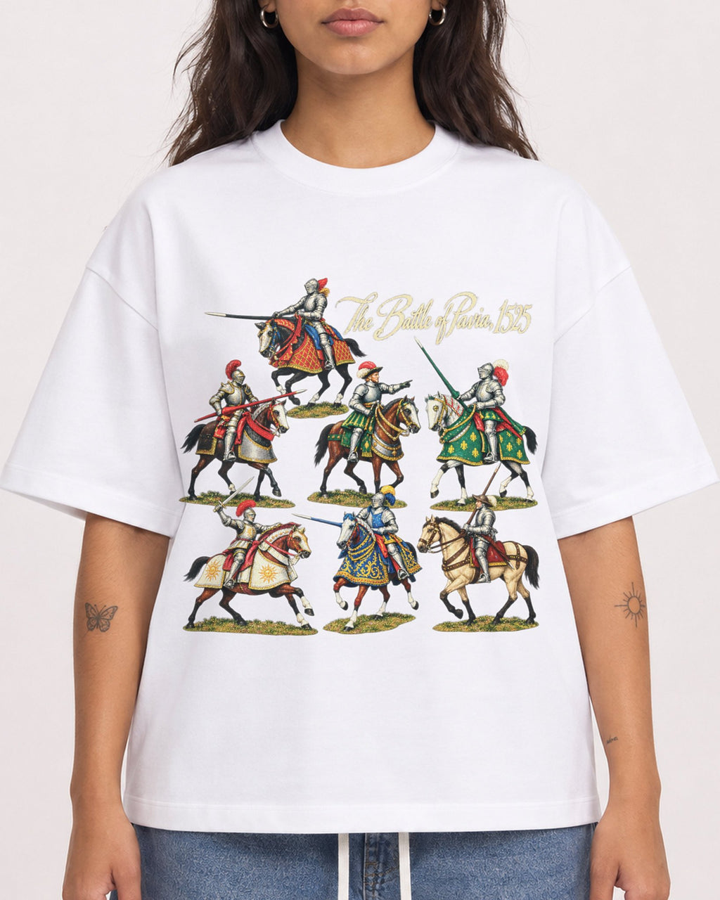 Mockup Boxy Heavyweight Tee White female close-up 06