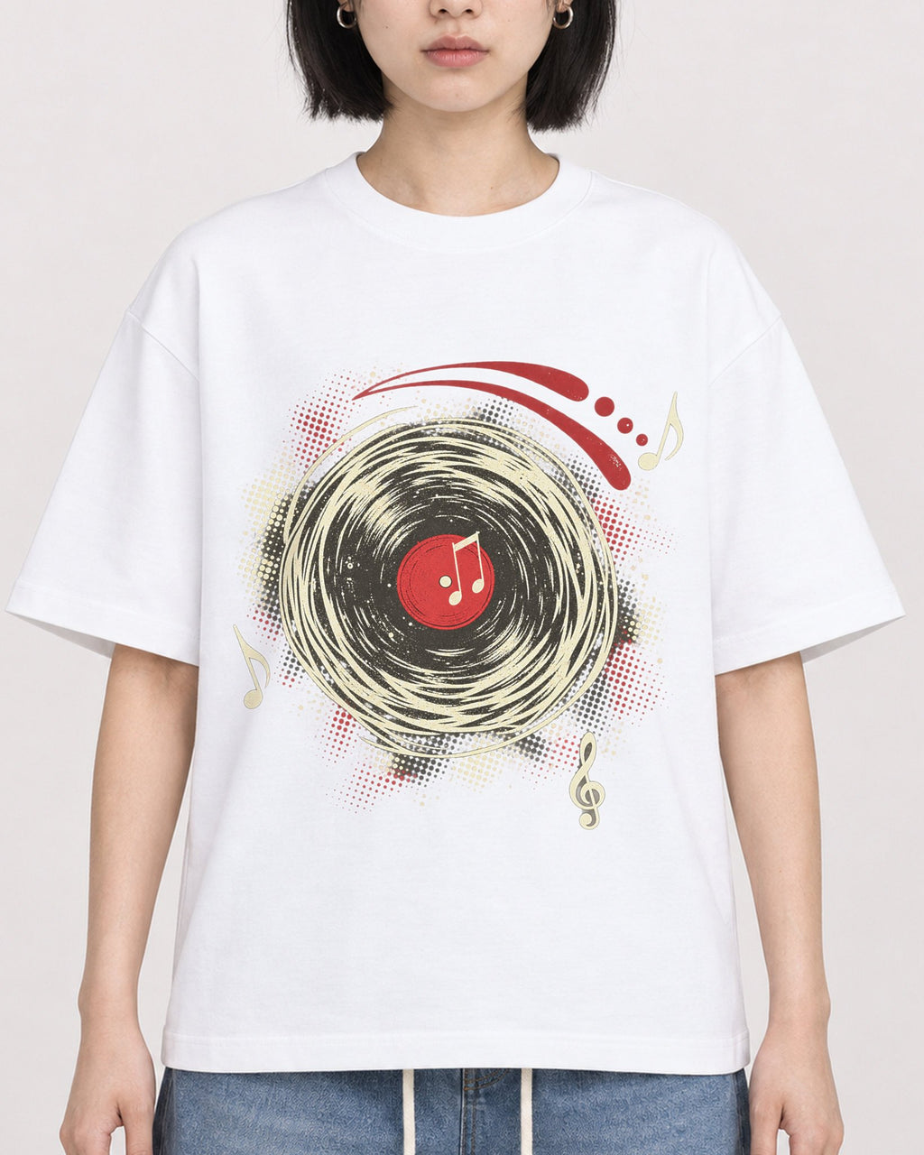 Mockup Boxy Heavyweight Tee White female close-up 11