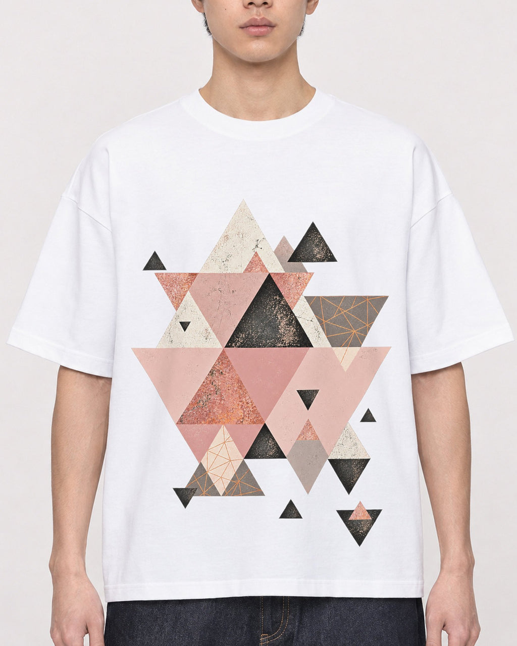 Mockup Boxy Heavyweight Tee White male close-up 01