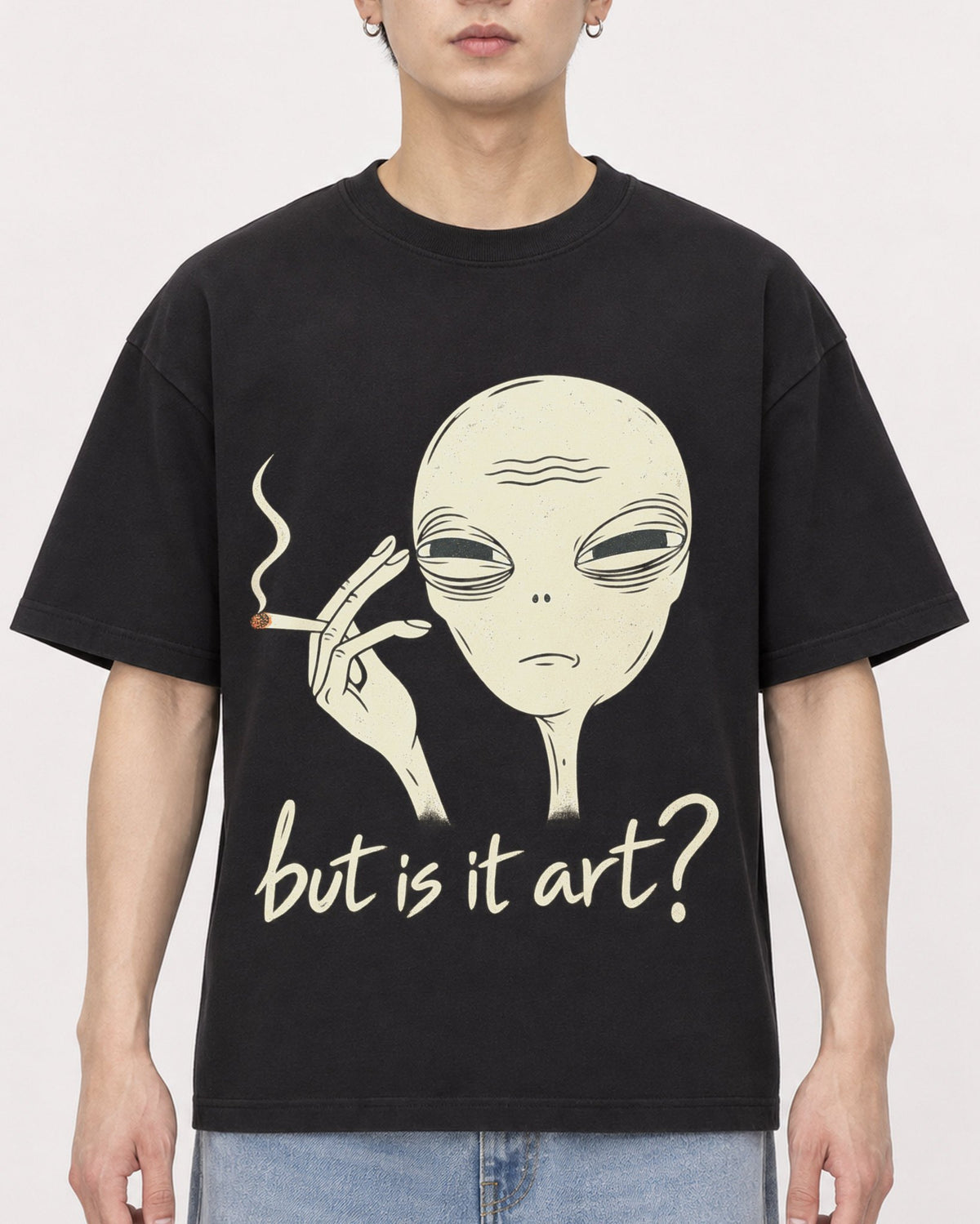 Mockup Boxy Heavyweight Tee Black male close-up 01