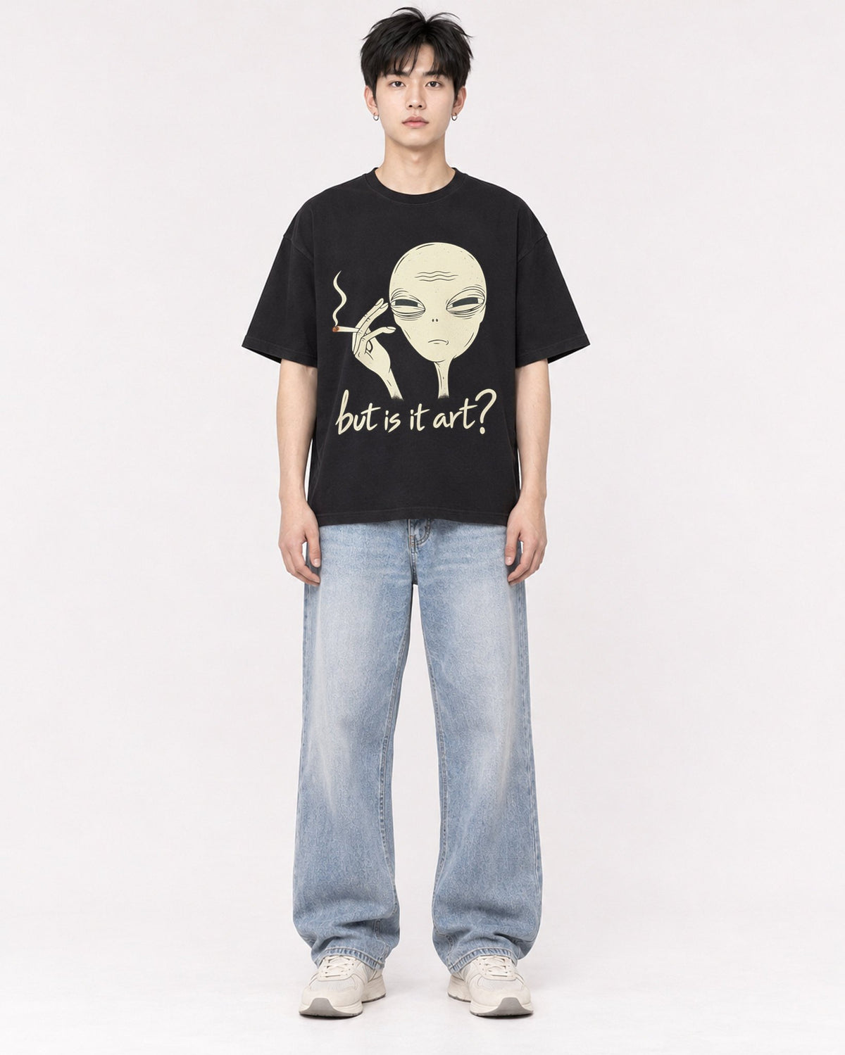 Mockup Boxy Heavyweight Tee Black male full-body 01