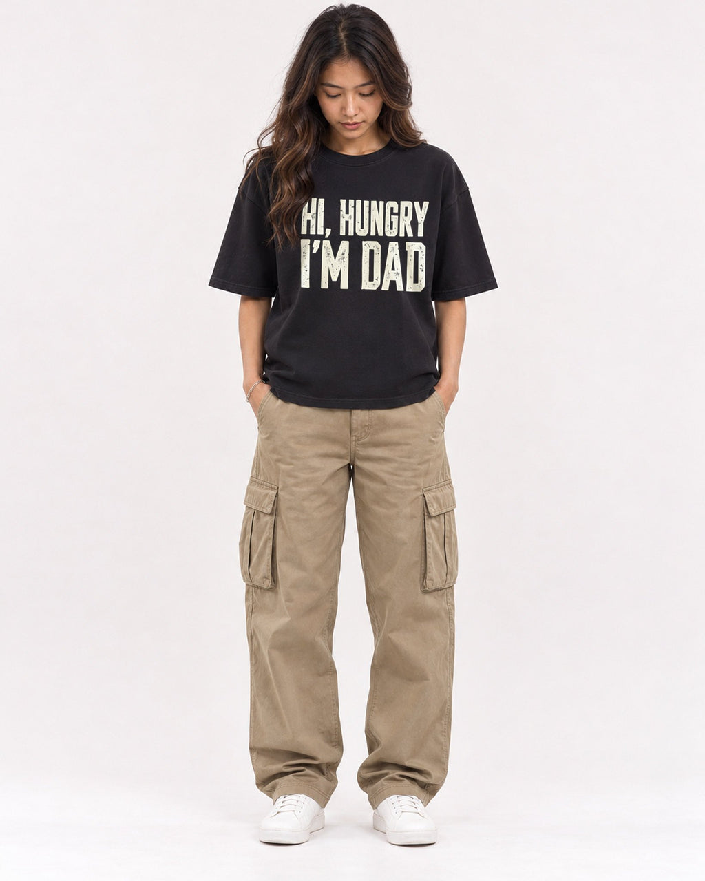 Mockup Boxy Heavyweight Tee Black female full-body 02
