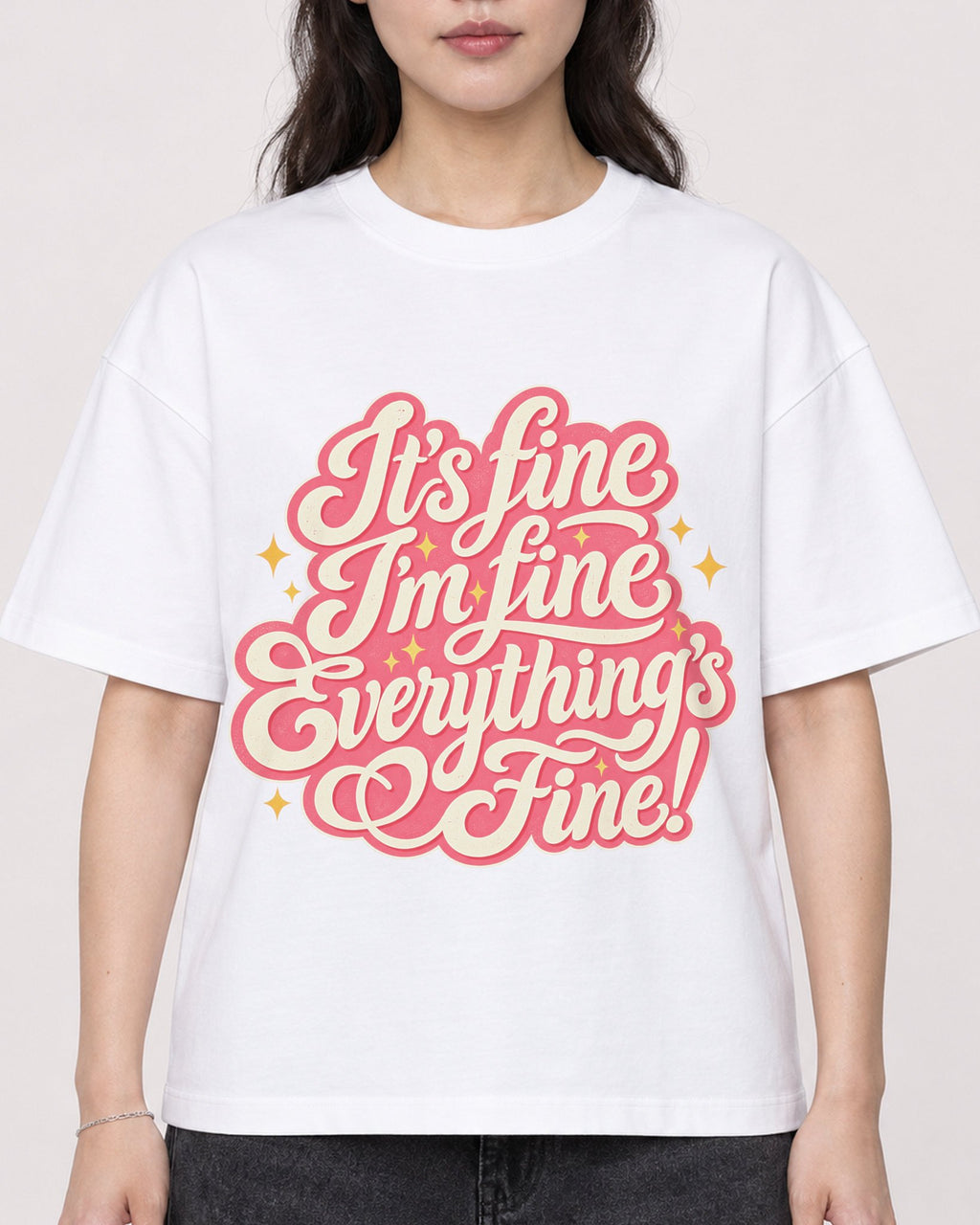 Mockup Boxy Heavyweight Tee White female close-up 03