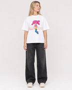 Mockup Boxy Heavyweight Tee White female full-body 08