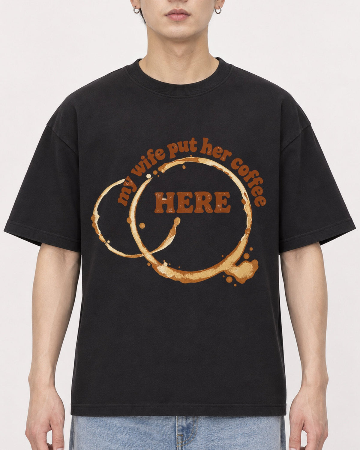 Mockup Boxy Heavyweight Tee Black male close-up 01