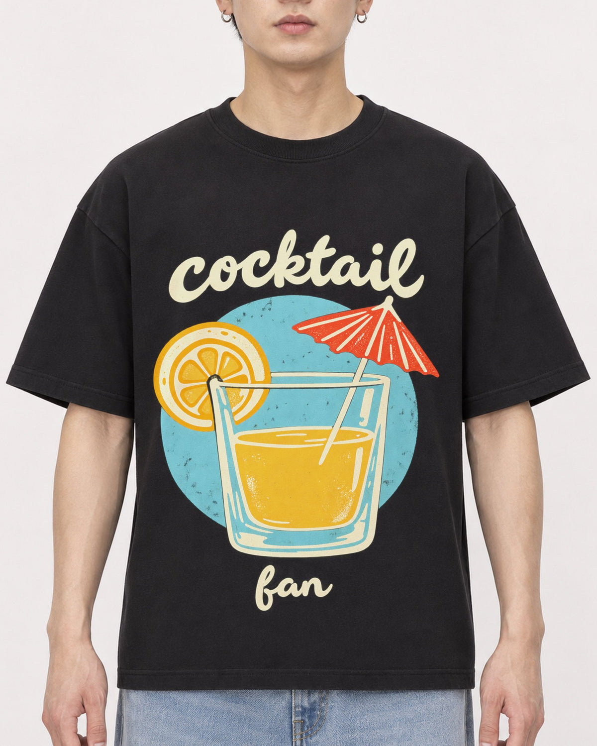 Mockup Boxy Heavyweight Tee Black male close-up 01