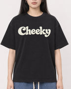 Mockup Boxy Heavyweight Tee Black female close-up 01