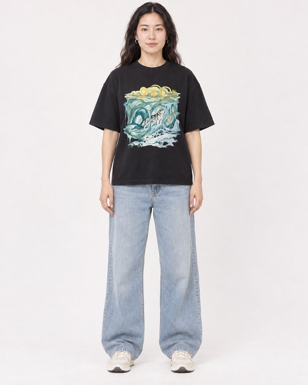Mockup Boxy Heavyweight Tee Black female full-body 03