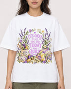 Mockup Boxy Heavyweight Tee White female close-up 02