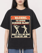 Mockup Boxy Heavyweight Tee Black female close-up 01