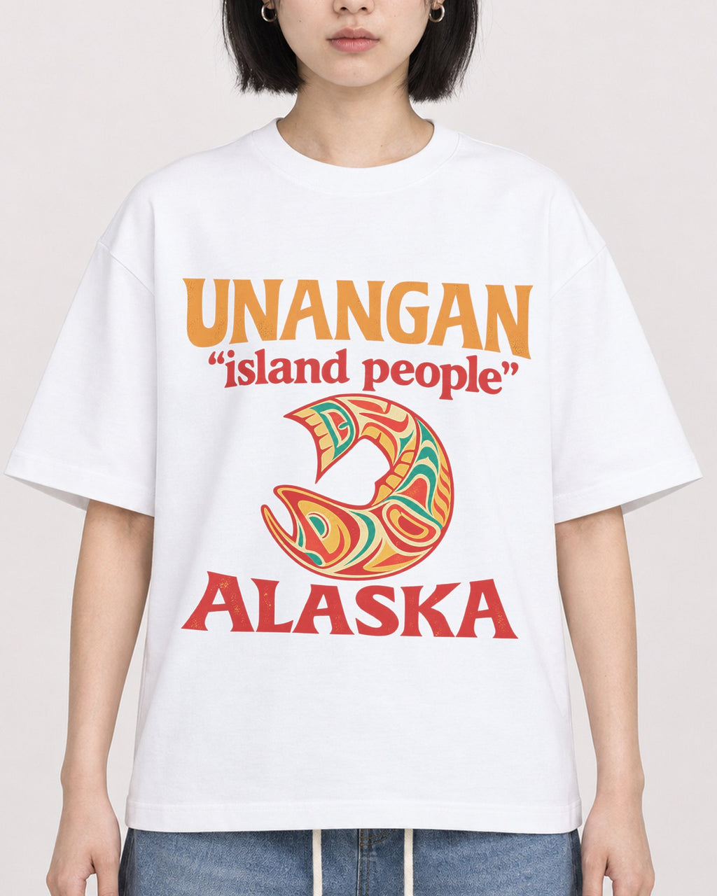 Mockup Boxy Heavyweight Tee White female close-up 11