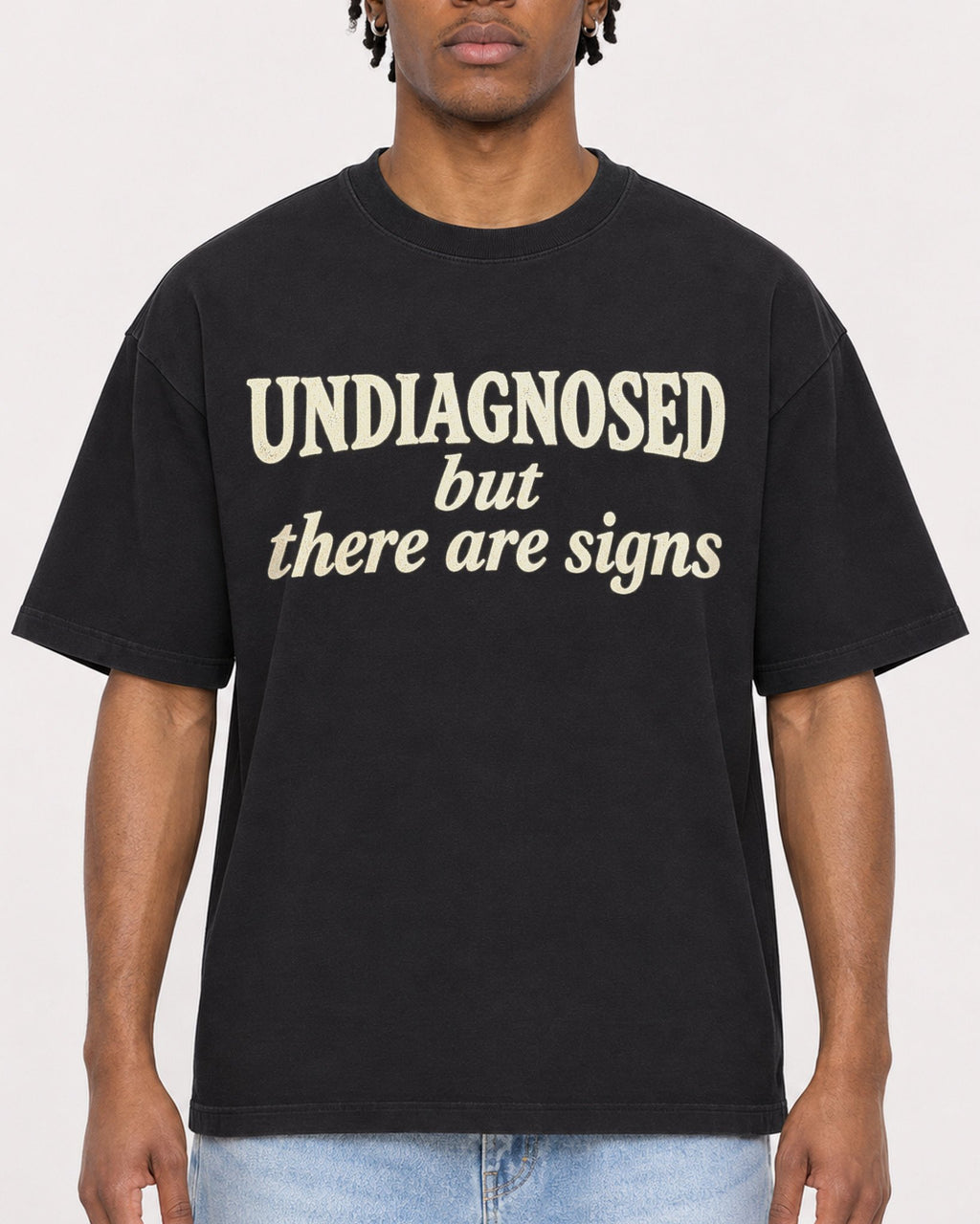 Mockup Boxy Heavyweight Tee Black male close-up 05