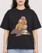 Mockup Boxy Heavyweight Tee Black female close-up 03