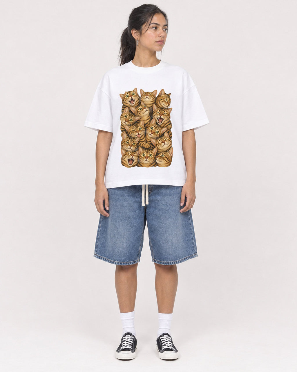 Mockup Boxy Heavyweight Tee White female full-body 16