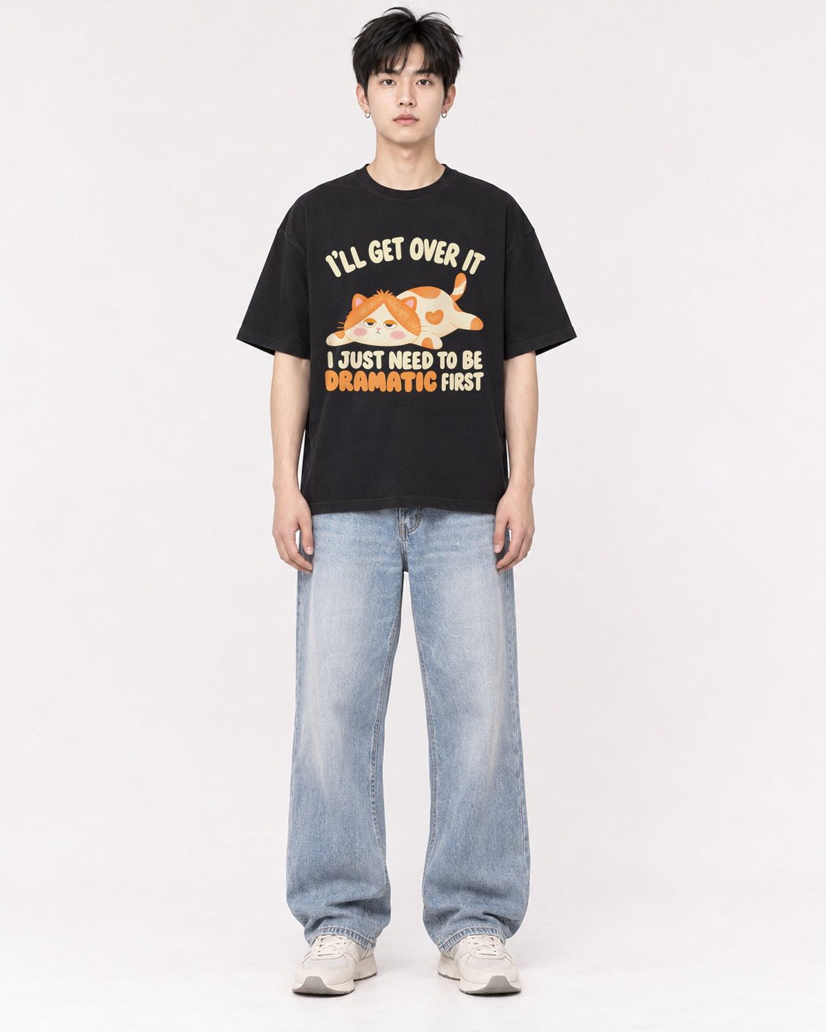 Mockup Boxy Heavyweight Tee Black male full-body 01