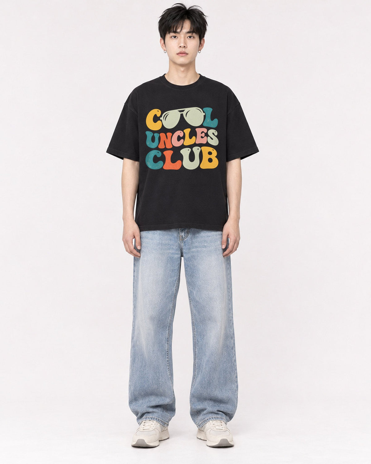 Mockup Boxy Heavyweight Tee Black male full-body 01