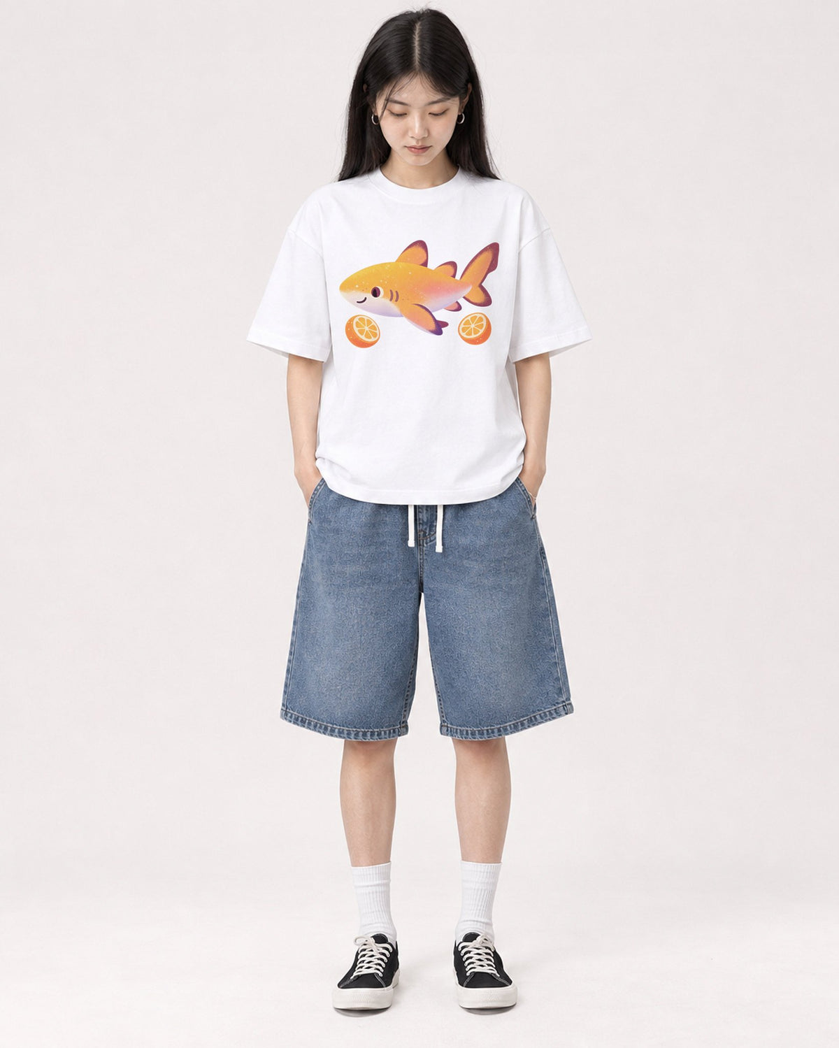 Mockup Boxy Heavyweight Tee White female full-body 01