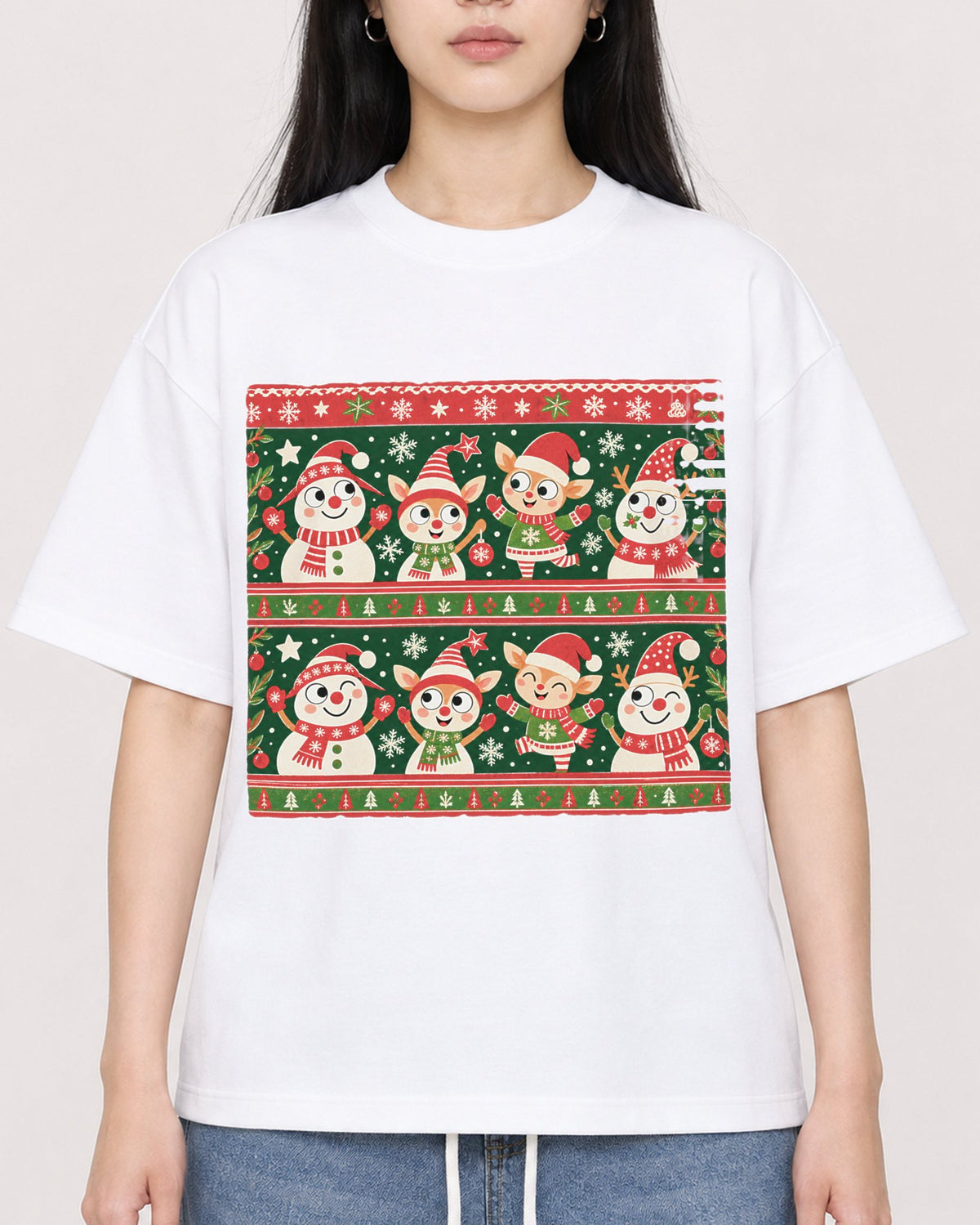 Mockup Boxy Heavyweight Tee White female close-up 01