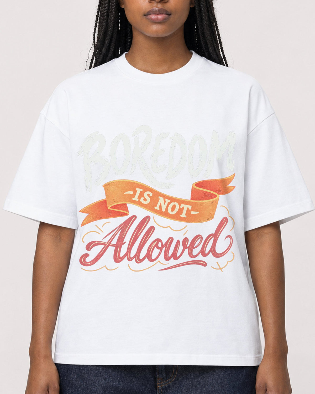 Mockup Boxy Heavyweight Tee White female close-up 04