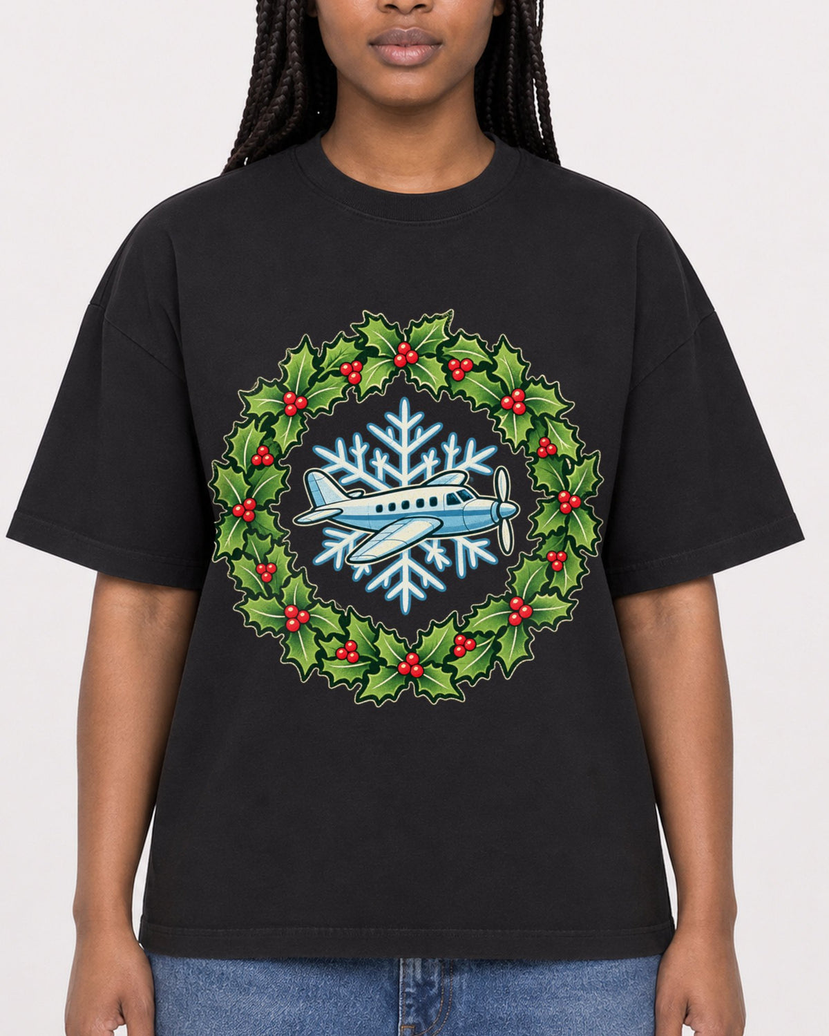 Mockup Boxy Heavyweight Tee Black female close-up 04