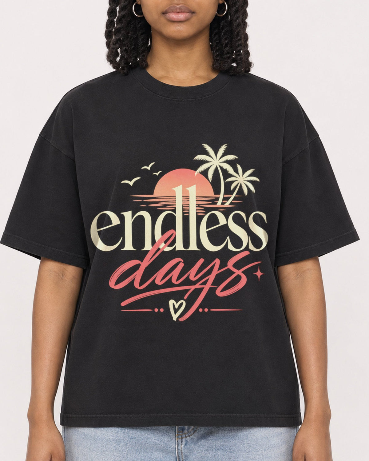 Mockup Boxy Heavyweight Tee Black female close-up 15