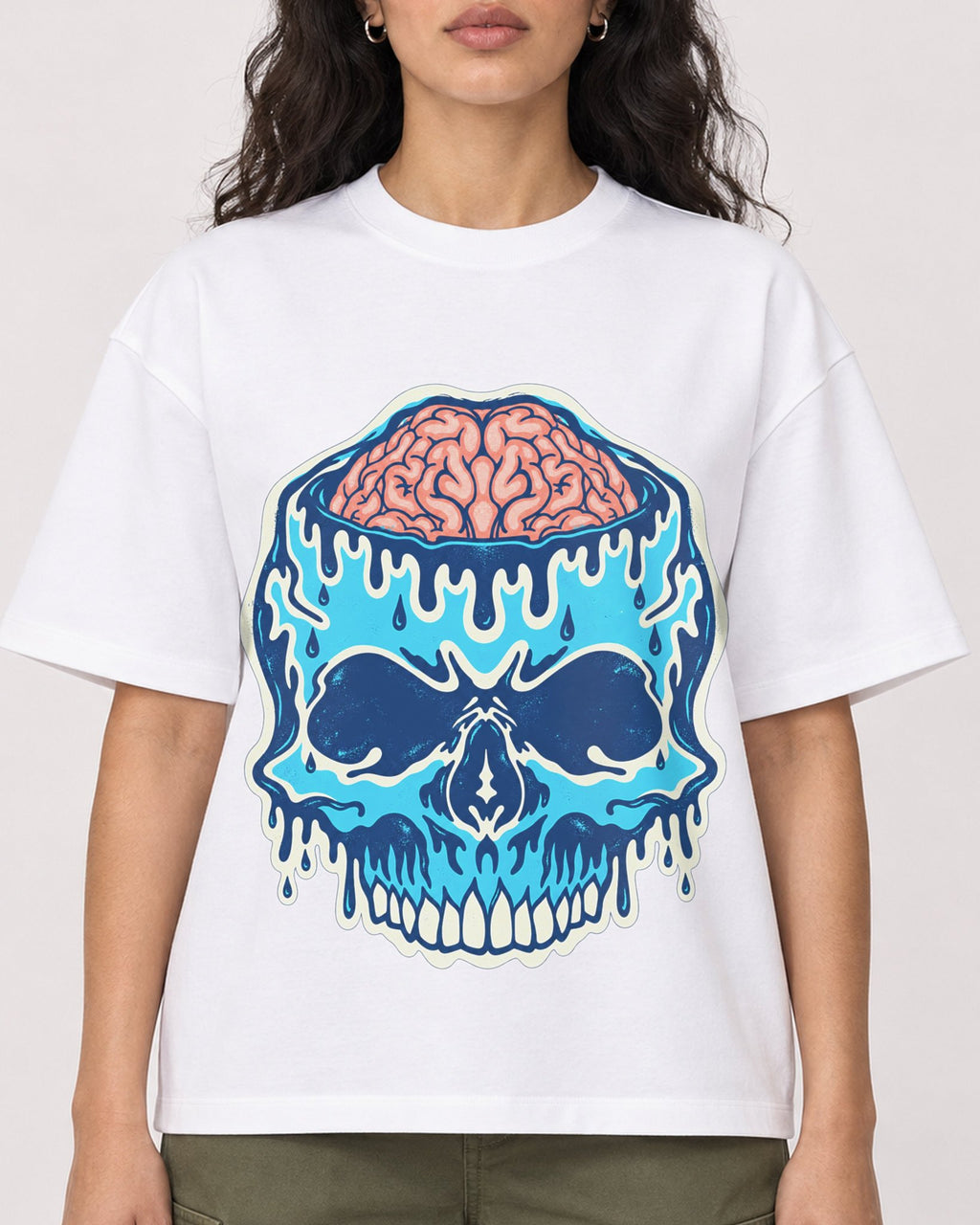 Mockup Boxy Heavyweight Tee White female close-up 07