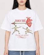Mockup Boxy Heavyweight Tee White female close-up 01