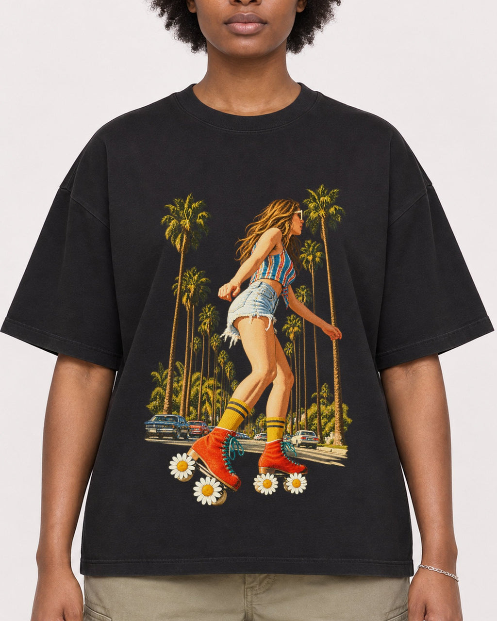 Mockup Boxy Heavyweight Tee Black female close-up 14