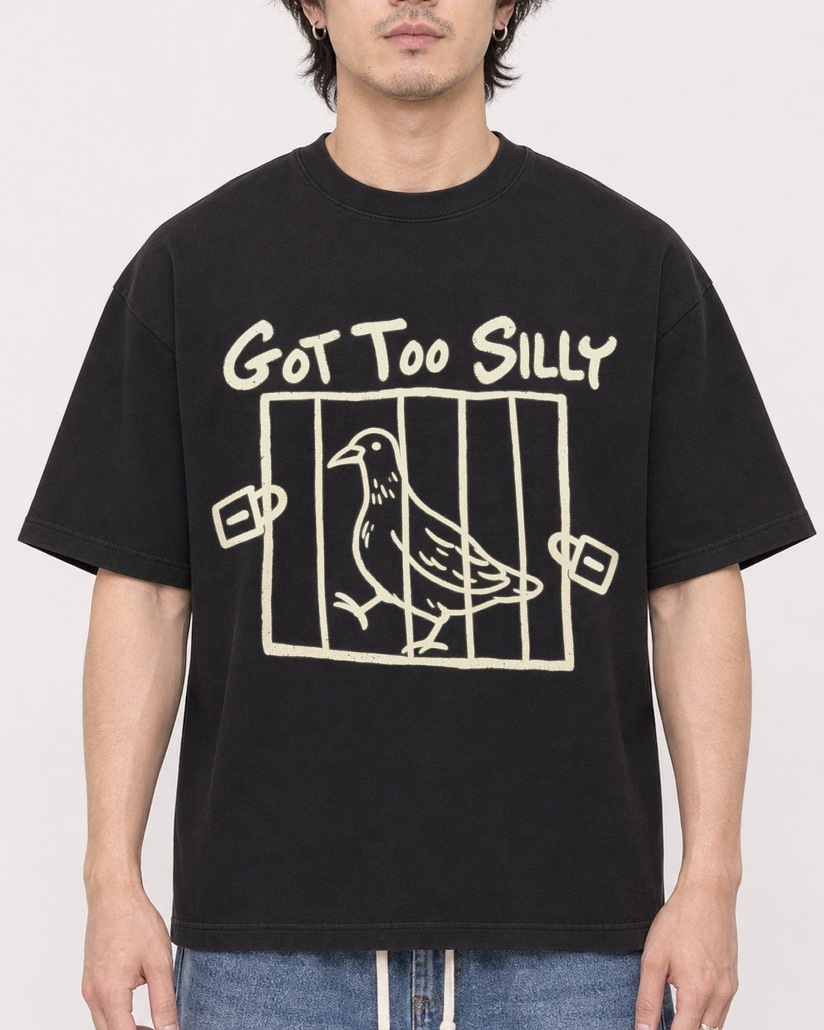 Mockup Boxy Heavyweight Tee Black male close-up 03