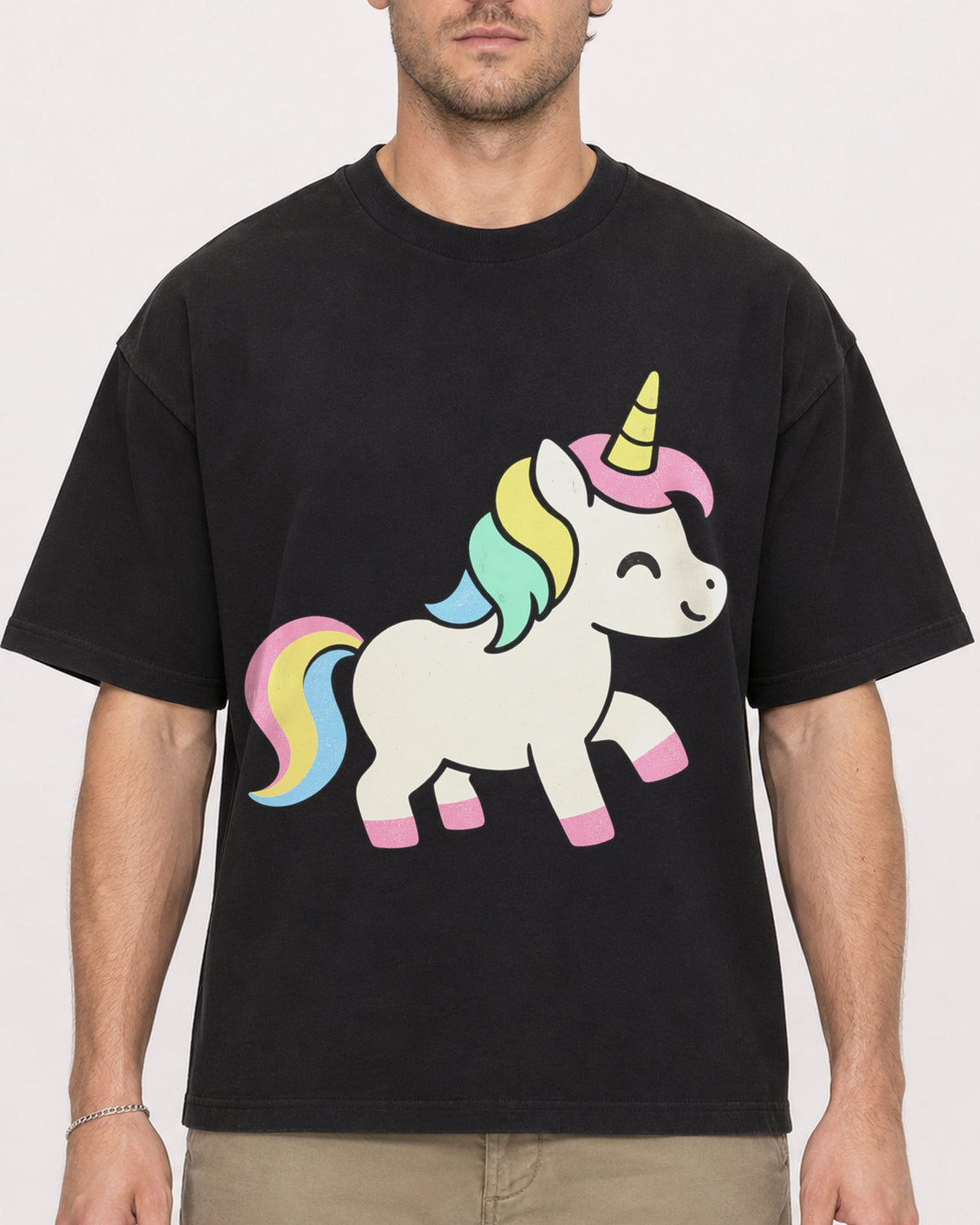 Mockup Boxy Heavyweight Tee Black male close-up 08