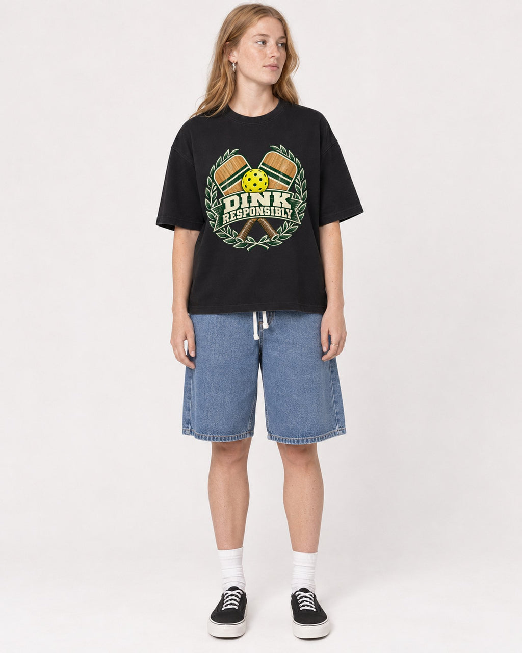 Mockup Boxy Heavyweight Tee Black female full-body 49