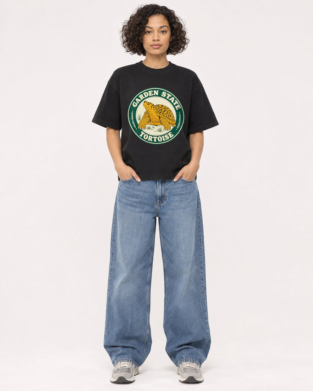 Mockup Boxy Heavyweight Tee Black female full-body 40