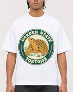 Mockup Boxy Heavyweight Tee White male close-up 40