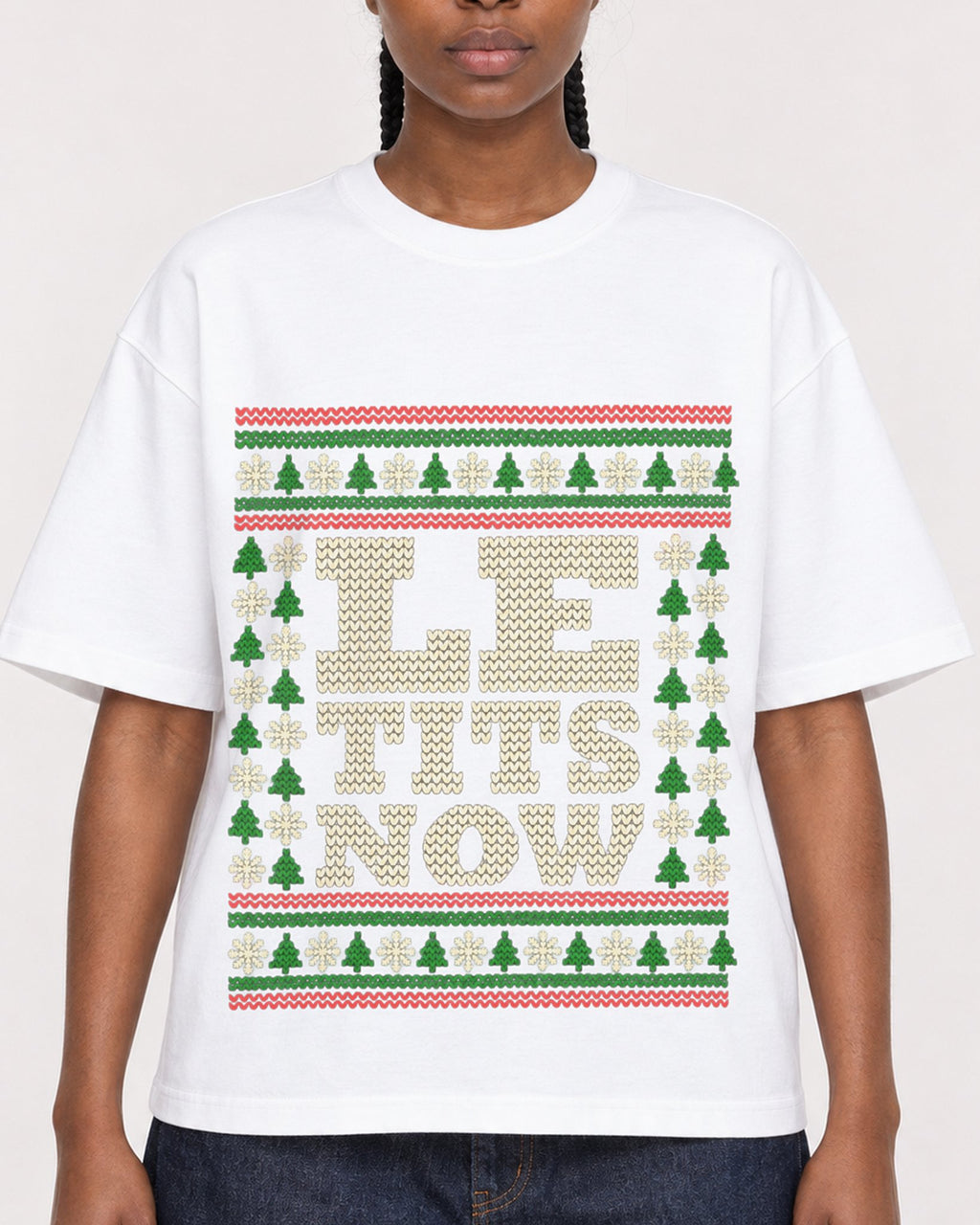 Mockup Boxy Heavyweight Tee White female close-up 44