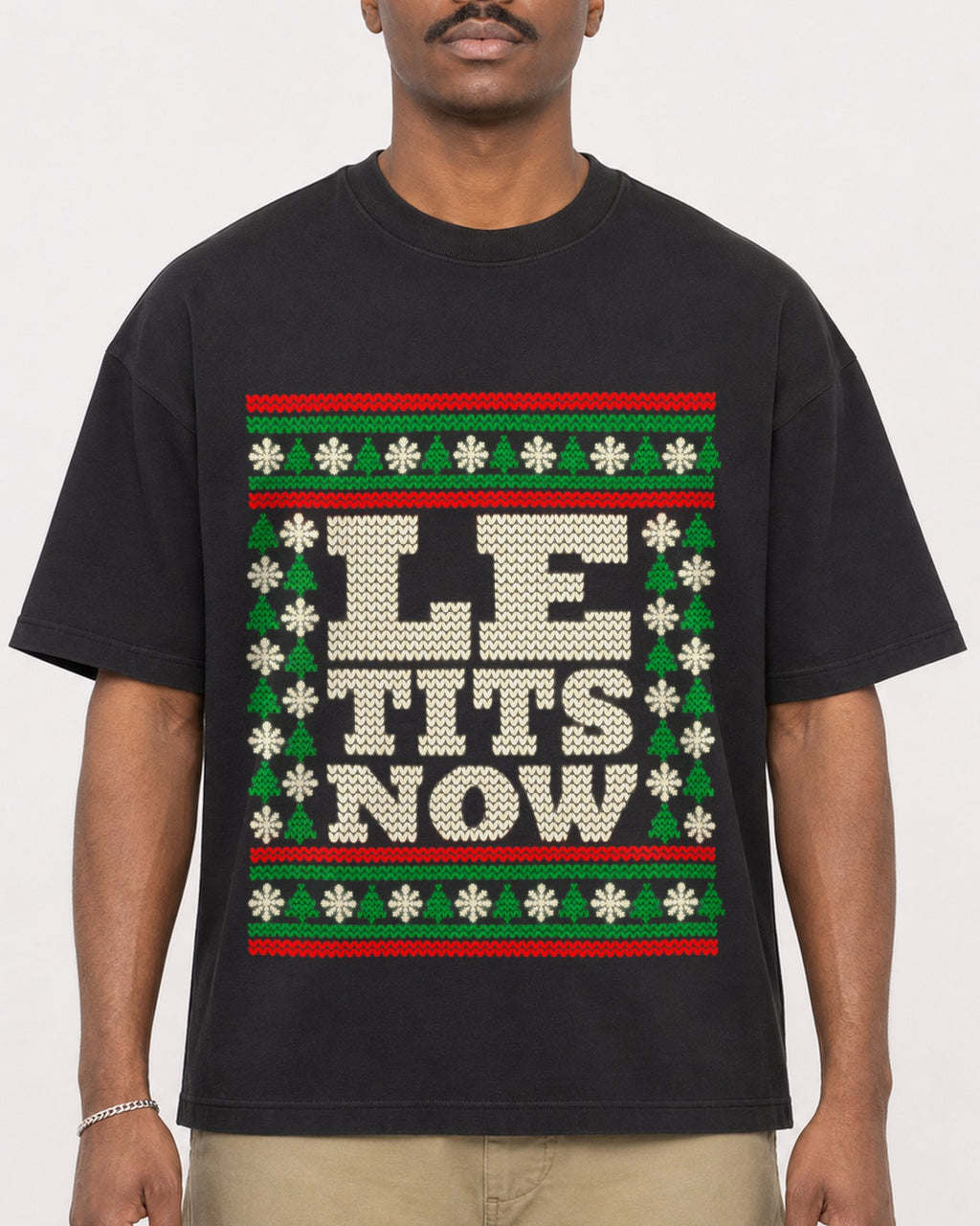 Mockup Boxy Heavyweight Tee Black male close-up 44