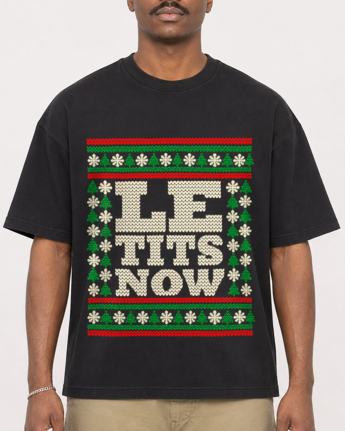 Mockup Boxy Heavyweight Tee Black male close-up 44