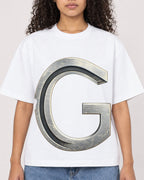 Mockup Boxy Heavyweight Tee White female close-up 10