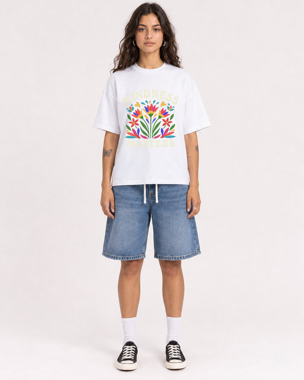 Mockup Boxy Heavyweight Tee White female full-body 06