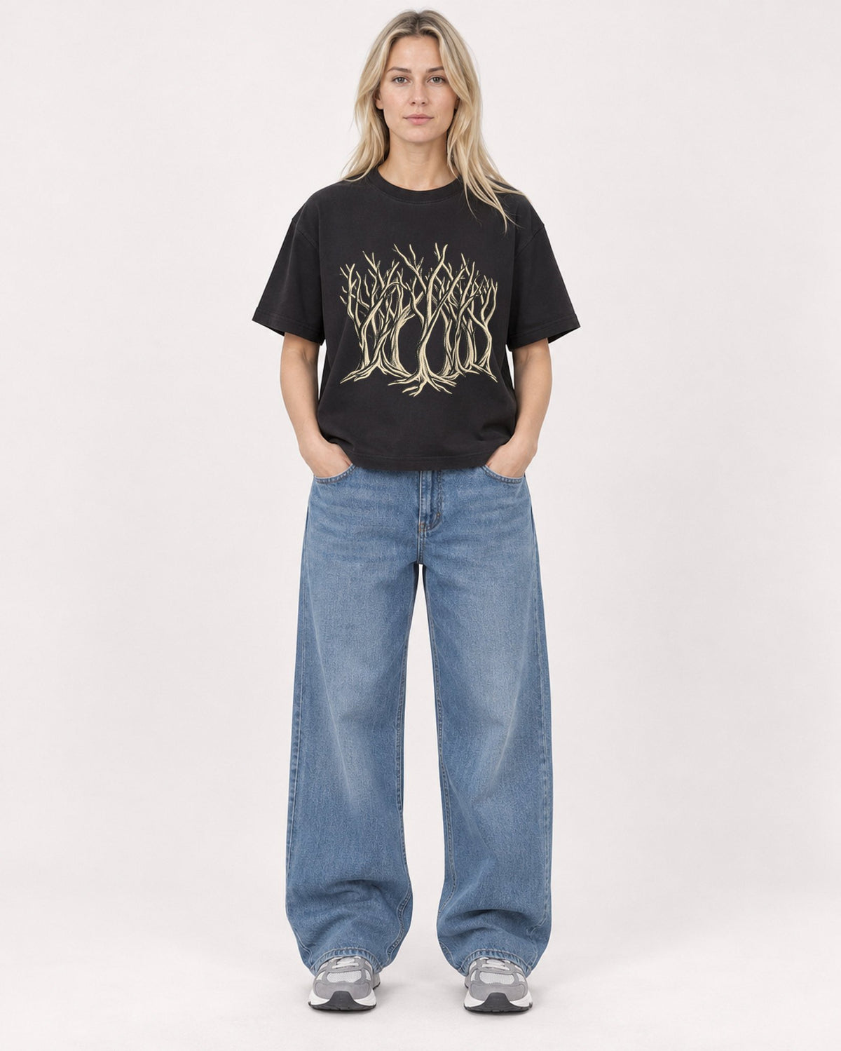 Mockup Boxy Heavyweight Tee Black female full-body 08