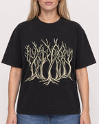 Mockup Boxy Heavyweight Tee Black female close-up 08