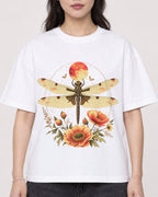 Mockup Boxy Heavyweight Tee White female close-up 03
