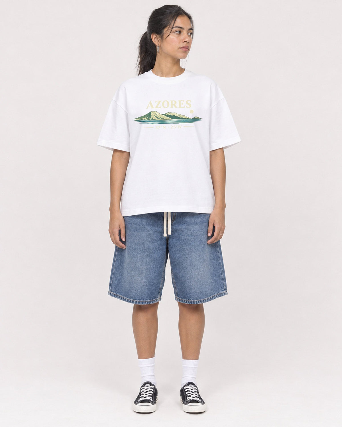 Mockup Boxy Heavyweight Tee White female full-body 16