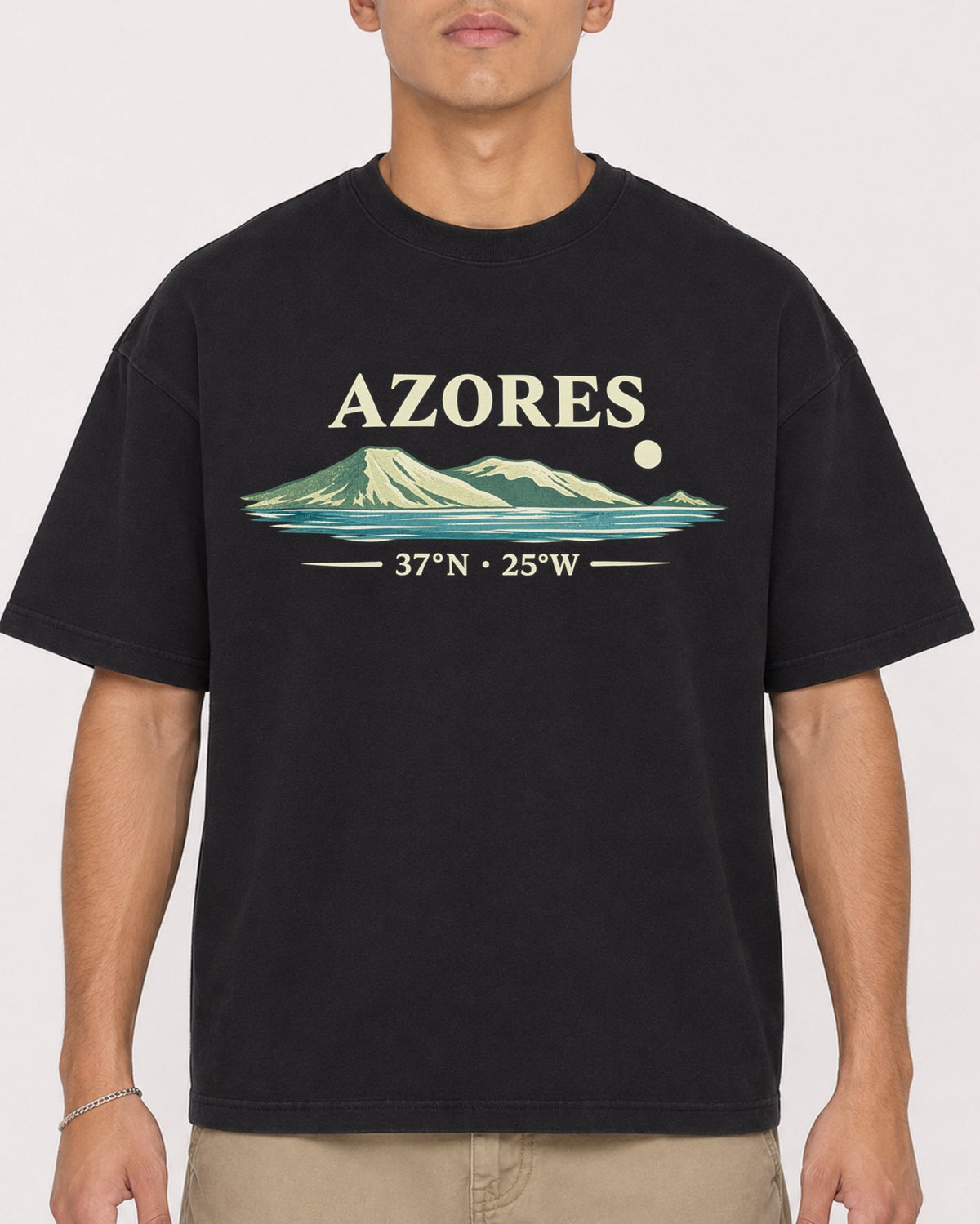 Mockup Boxy Heavyweight Tee Black male close-up 16