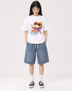 Mockup Boxy Heavyweight Tee White female full-body 01